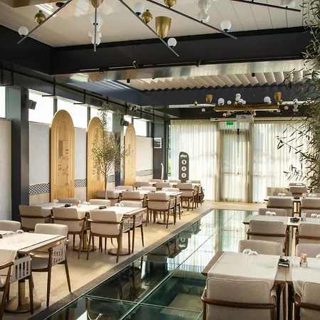 Hotell Lupa By Bueno 4*