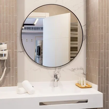 Lupa By Bueno Hotell