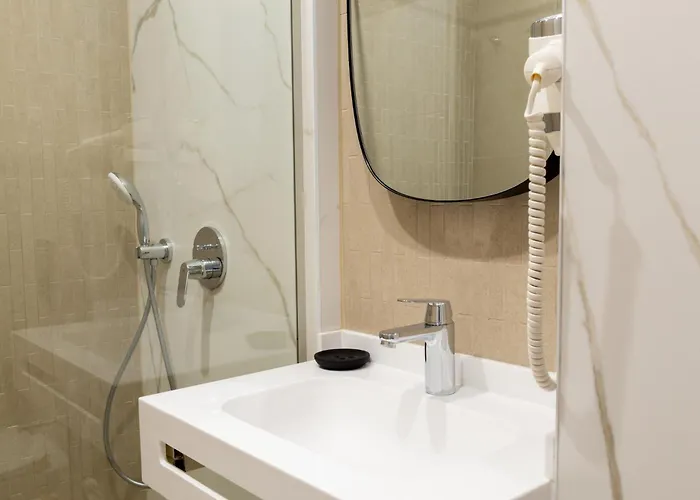 Lupa By Bueno Hotel Constanţa