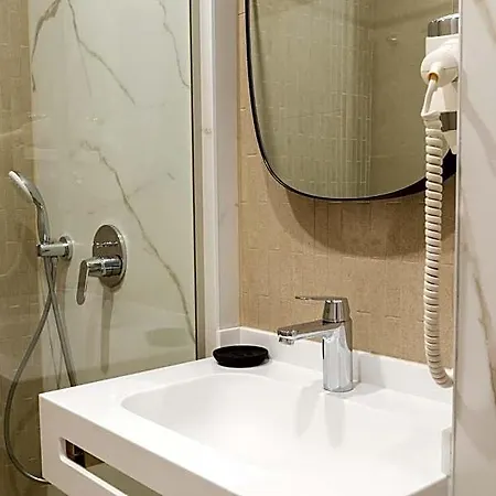 Lupa By Bueno Hotel 4*