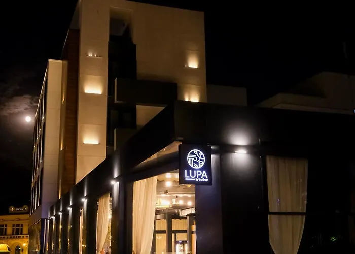 Lupa By Bueno Hotel 4*