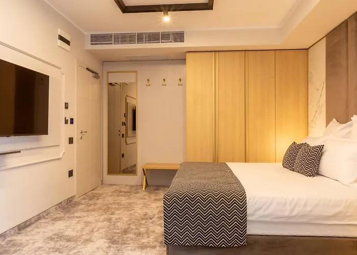 Lupa By Bueno Hotel 4*